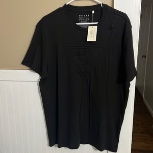 Guess T-shirt size large